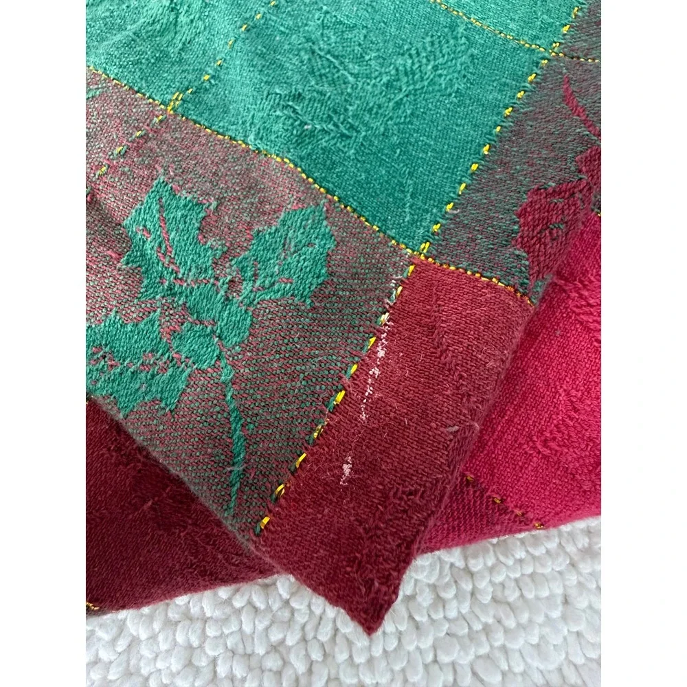 VTG Christmas‎ Linen Set, Table Cloth, Hand Towels, Placemats, Napkins 12 Piece